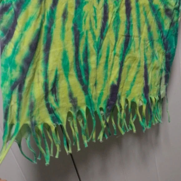 Funky Hand Made Tie-Dye V-Neck Neon green Fringe Top - Picture 3 of 7